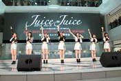 
Danbara Ruru,


Juice=Juice,


Kanazawa Tomoko,


Miyamoto Karin,


Miyazaki Yuka,


Takagi Sayuki,


Uemura Akari,


Yanagawa Nanami,

