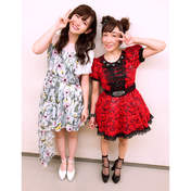 
Kago Ai,


Suzuki Airi,

