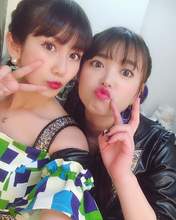 
Nakajima Saki,


Okai Chisato,

