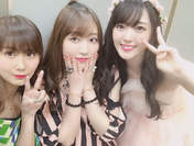 
Fukumura Mizuki,


Okai Chisato,


Suzuki Airi,

