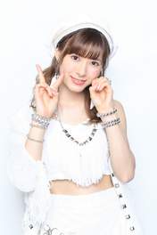 
Ikuta Erina,

