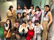 
ANGERME,


Funaki Musubu,


Ise Reira,


Kamikokuryou Moe,


Kasahara Momona,


Katsuta Rina,


Kawamura Ayano,


Murota Mizuki,


Nakanishi Kana,


Oota Haruka,


Sasaki Rikako,


Takeuchi Akari,


Wada Ayaka,

