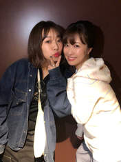 
Hashimoto Aina,


Shimizu Saki,

