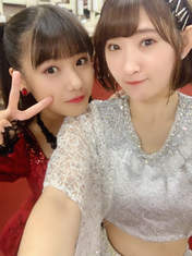 
Kawamura Ayano,


Yokoyama Reina,

