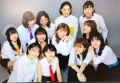 
ANGERME,


Funaki Musubu,


Hashisako Rin,


Ise Reira,


Kamikokuryou Moe,


Kasahara Momona,


Katsuta Rina,


Kawamura Ayano,


Murota Mizuki,


Nakanishi Kana,


Oota Haruka,


Sasaki Rikako,


Takeuchi Akari,

