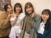 
Kamikokuryou Moe,


Katsuta Rina,


Kawamura Ayano,


Miyamoto Karin,

