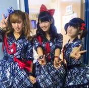 
Buono!,


Natsuyaki Miyabi,


Suzuki Airi,


Tsugunaga Momoko,

