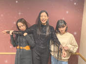 
Kishimoto Yumeno,


Miyamoto Karin,


Oda Sakura,

