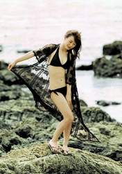 
Ikuta Erina,


Photobook,

