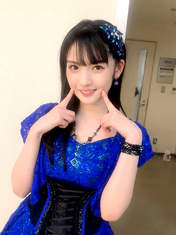 
Michishige Sayumi,

