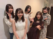 
Inaba Manaka,


Kanazawa Tomoko,


Miyazaki Yuka,


Ogata Risa,


Uemura Akari,

