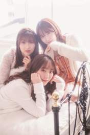 
Fukumura Mizuki,


Morito Chisaki,


Sato Masaki,

