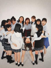 
ANGERME,


Funaki Musubu,


Ise Reira,


Kamikokuryou Moe,


Kasahara Momona,


Katsuta Rina,


Kawamura Ayano,


Murota Mizuki,


Nakanishi Kana,


Sasaki Rikako,


Takeuchi Akari,


Wada Ayaka,

