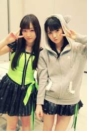 
Fukumura Mizuki,


Michishige Sayumi,

