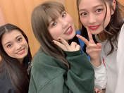 
Kishimoto Yumeno,


Takeuchi Akari,


Tanimoto Ami,

