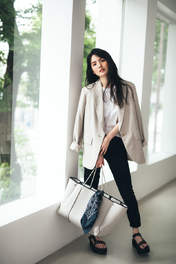 
Michishige Sayumi,

