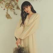 
Michishige Sayumi,

