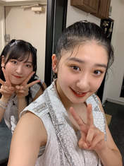 
Akiyama Mao,


Ono Mizuho,

