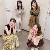 
Ishida Ayumi,


Morito Chisaki,


Nishida Shiori,


Ono Mizuho,

