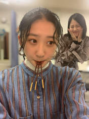 
Akiyama Mao,


Ichioka Reina,

