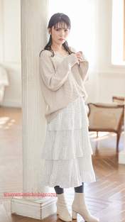 
Michishige Sayumi,

