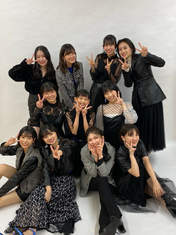 
ANGERME,


Funaki Musubu,


Hashisako Rin,


Ise Reira,


Kamikokuryou Moe,


Kasahara Momona,


Kawamura Ayano,


Sasaki Rikako,


Takeuchi Akari,


Tamenaga Shion,

