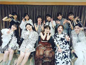 
ANGERME,


Hashisako Rin,


Ise Reira,


Kamikokuryou Moe,


Kasahara Momona,


Kawamura Ayano,


Sasaki Rikako,


Takeuchi Akari,


Tamenaga Shion,

