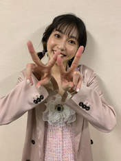 
Uemura Akari,

