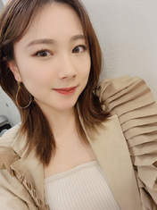 
Ishida Ayumi,

