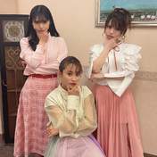 
Michishige Sayumi,


Takahashi Ai,


Tanaka Reina,

