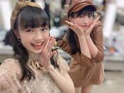 
Haga Akane,


Yamazaki Mei,

