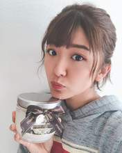 
Tokunaga Chinami,

