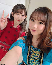 
Ishida Ayumi,


Kawamura Ayano,

