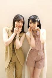 
Fukumura Mizuki,


Michishige Sayumi,

