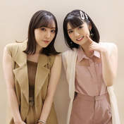 
Fukumura Mizuki,


Michishige Sayumi,

