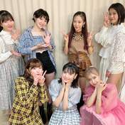 
Kishimoto Yumeno,


Michishige Sayumi,


Miyamoto Karin,


Natsuyaki Miyabi,


Oda Sakura,


Ogata Risa,


Suzuki Airi,

