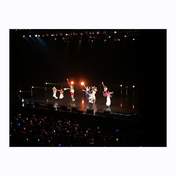
ANGERME,


Hashisako Rin,


Ise Reira,


Kamikokuryou Moe,


Kasahara Momona,


Kawamura Ayano,


Sasaki Rikako,


Takeuchi Akari,


Tamenaga Shion,

