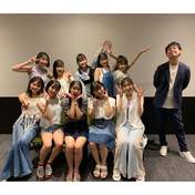 
Danbara Ruru,


Ebata Kisaki,


Inaba Manaka,


Inoue Rei,


Juice=Juice,


Kanazawa Tomoko,


Kudo Yume,


Matsunaga Riai,


Uemura Akari,

