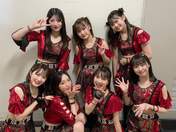 
Fukumura Mizuki,


Haga Akane,


Ishida Ayumi,


Morito Chisaki,


Nonaka Miki,


Okamura Homare,


Yokoyama Reina,

