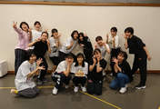 
Akiyama Mao,


Danbara Ruru,


Hashisako Rin,


Hirai Miyo,


Inaba Manaka,


Ishida Ayumi,


Kaga Kaede,


Kawamura Ayano,


Maeda Kokoro,


Onoda Saori,


Sasaki Rikako,


Takase Kurumi,


Tsubaki Factory,


Yamazaki Mei,

