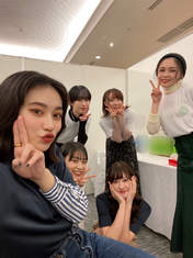 
Hashisako Rin,


Hirai Miyo,


Kawamura Ayano,


Maeda Kokoro,


Sasaki Rikako,


Takase Kurumi,

