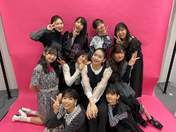 
ANGERME,


Hashisako Rin,


Ise Reira,


Kamikokuryou Moe,


Kasahara Momona,


Kawamura Ayano,


Sasaki Rikako,


Takeuchi Akari,


Tamenaga Shion,

