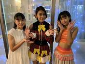 
Hello! Project,


Kishimoto Yumeno,


Kitahara Momo,

