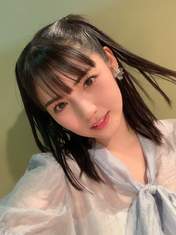 
Michishige Sayumi,

