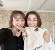 
Ishikawa Rika,


Takahashi Ai,

