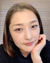
Ishikawa Rika,

