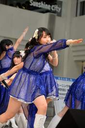 
Iikubo Haruna,


Michishige Sayumi,


Sayashi Riho,

