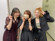 
Fukumura Mizuki,


Ishida Ayumi,


Takeuchi Akari,

