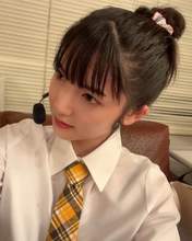 
Michishige Sayumi,

