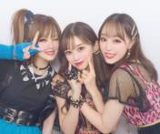 
Fukumura Mizuki,


Makino Maria,


Tanaka Reina,

